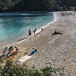 Кемпинг Poros Beach Camping- Studios Микрос-Гиалос