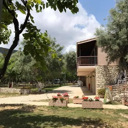 Poros Beach Camping- Studios Campingplatz *