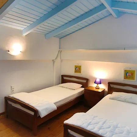 Poros Beach Camping- Studios *