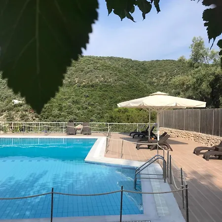 Poros Beach Camping- Studios