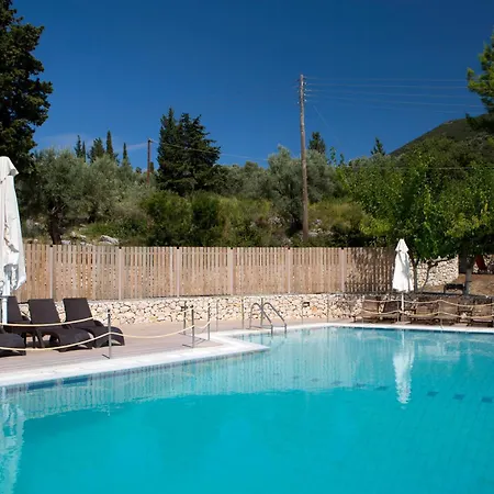 مكان تخييم Poros Beach Camping- Studios
