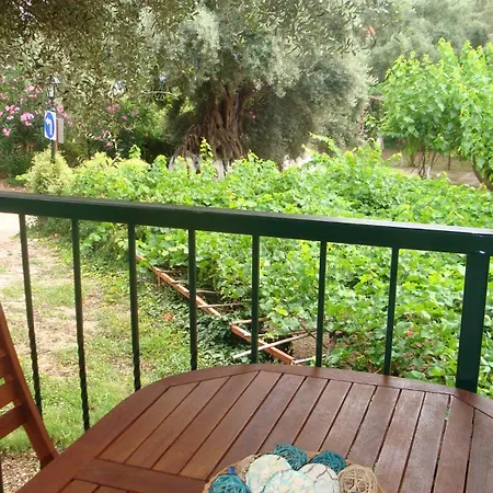 مكان تخييم Poros Beach Camping- Studios *