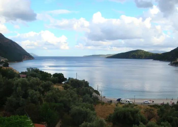 Poros Beach Camping- Studios Микрос-Гиалос