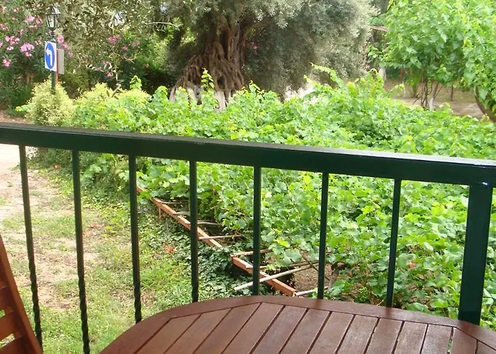 Кемпинг Poros Beach Camping- Studios *